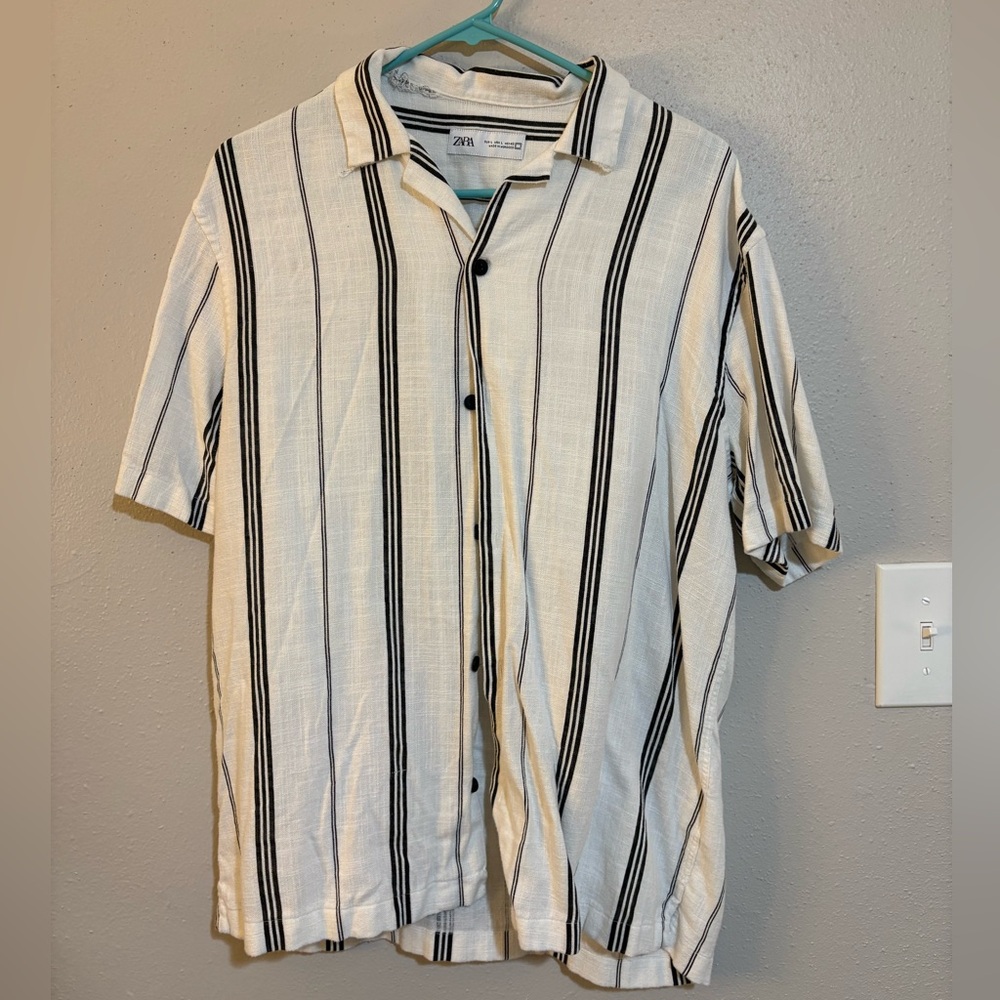 Zara Men's Casual Cream and Black Striped Shirt